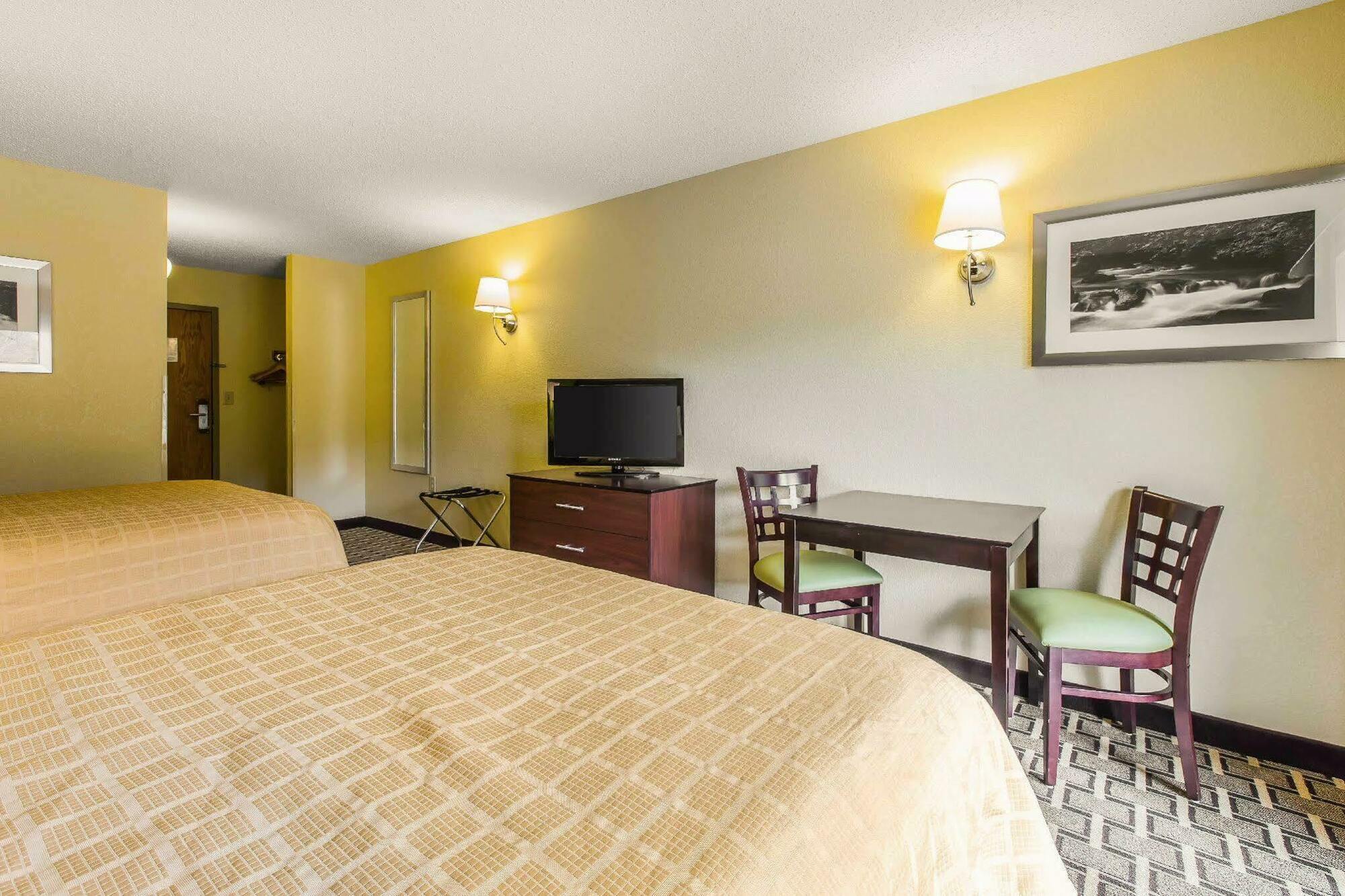 Quality Inn Cherokee Exteriér fotografie