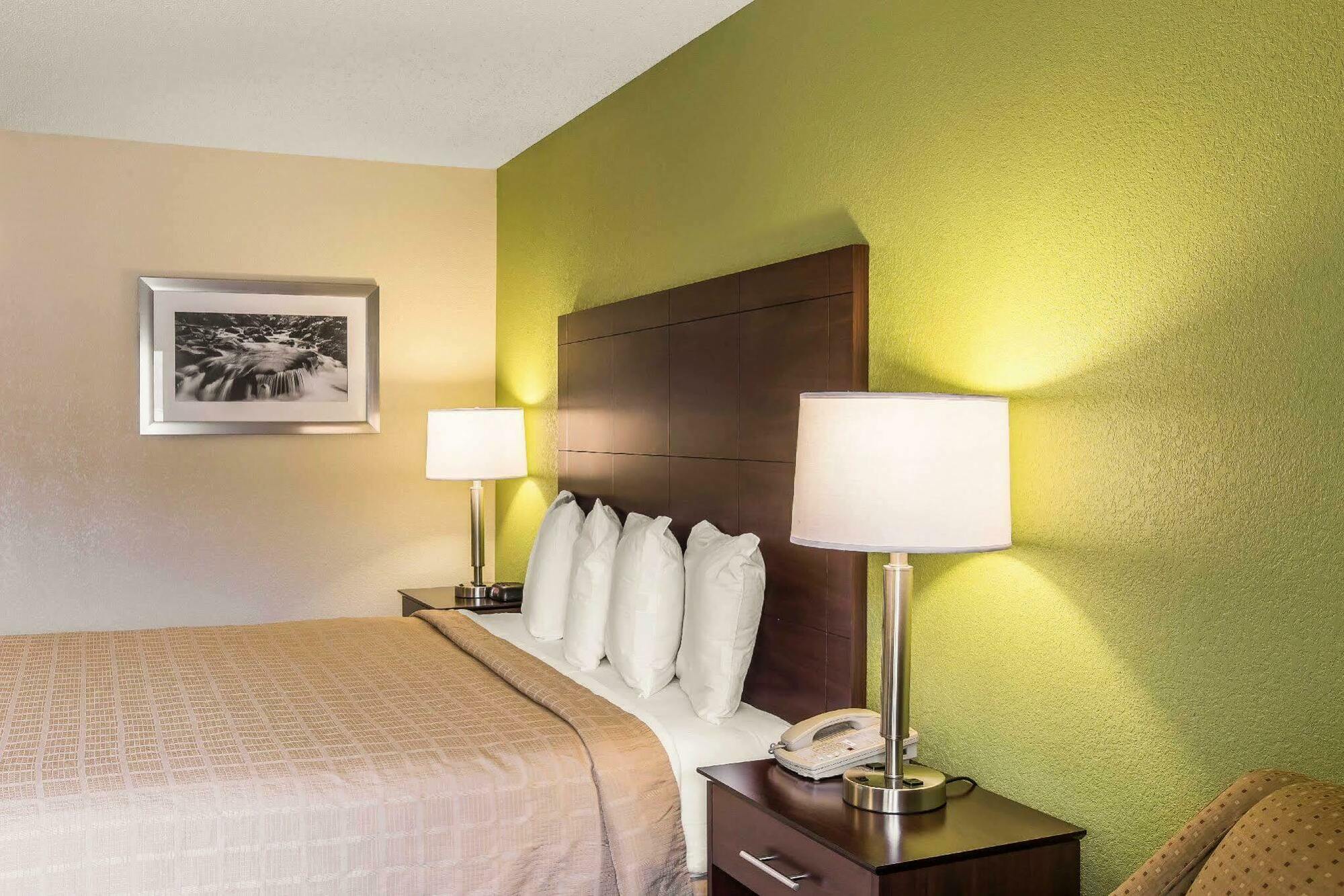 Quality Inn Cherokee Exteriér fotografie